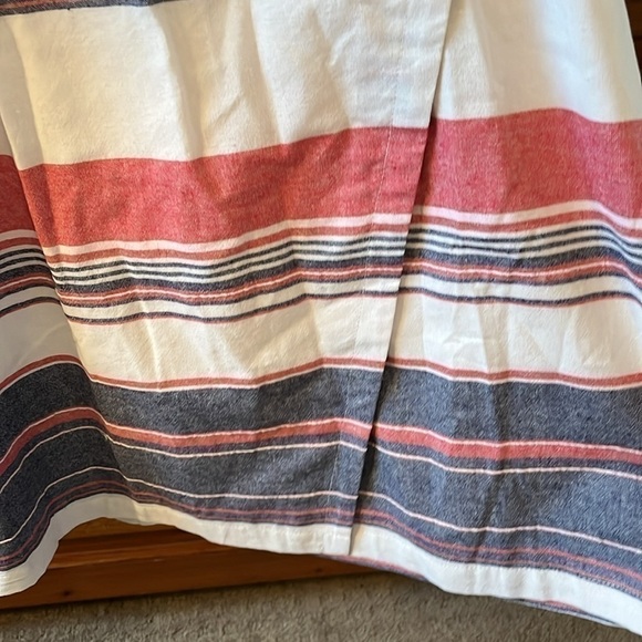 Hem & Thread Women’s Red And Blue Dress Size Small NWT - Picture 7 of 9